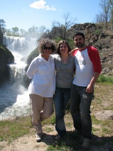 img_7988 I think it's interesting how both their legs are crossed.